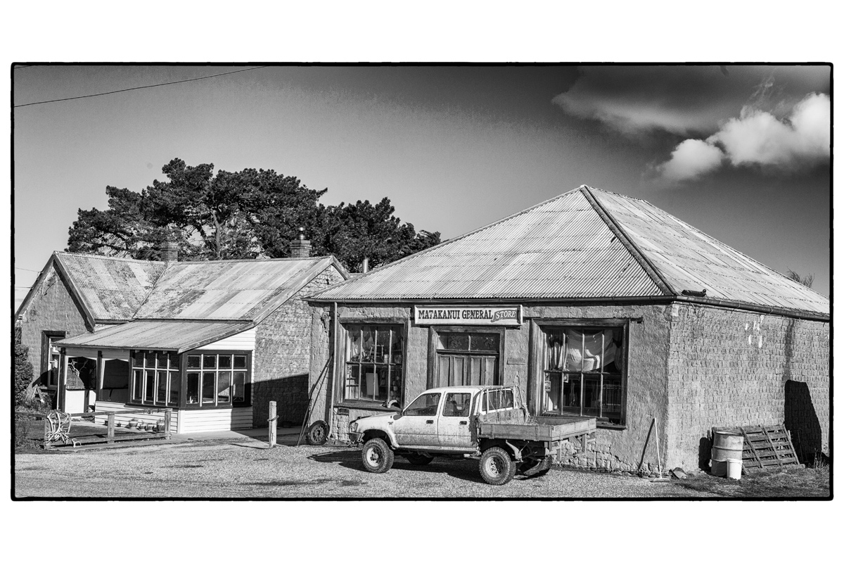 Matakanui General Store